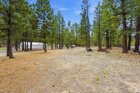 Tiny photo for 149068 Mabel Drive, La Pine, OR 97739 (MLS # 220220946)