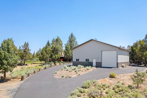 Tiny photo for 64864 Casa Court, Bend, OR 97701 (MLS # 220219475)