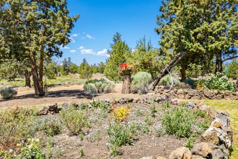 Tiny photo for 64864 Casa Court, Bend, OR 97701 (MLS # 220219475)