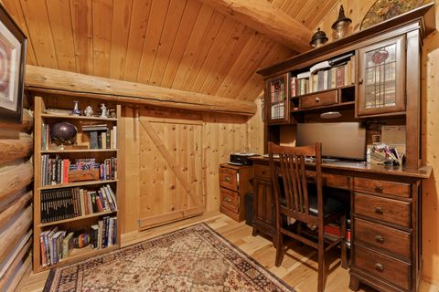 Tiny photo for 64864 Casa Court, Bend, OR 97701 (MLS # 220219475)