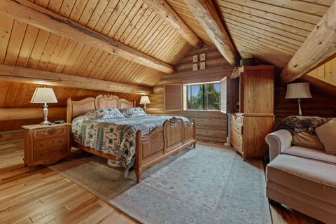 Tiny photo for 64864 Casa Court, Bend, OR 97701 (MLS # 220219475)