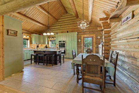 Tiny photo for 64864 Casa Court, Bend, OR 97701 (MLS # 220219475)