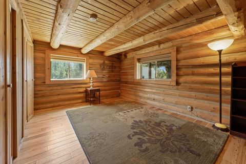 Tiny photo for 64864 Casa Court, Bend, OR 97701 (MLS # 220219475)