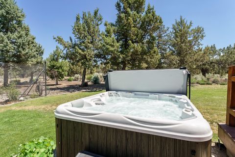 Tiny photo for 64864 Casa Court, Bend, OR 97701 (MLS # 220219475)