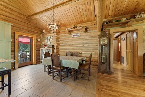 Tiny photo for 64864 Casa Court, Bend, OR 97701 (MLS # 220219475)