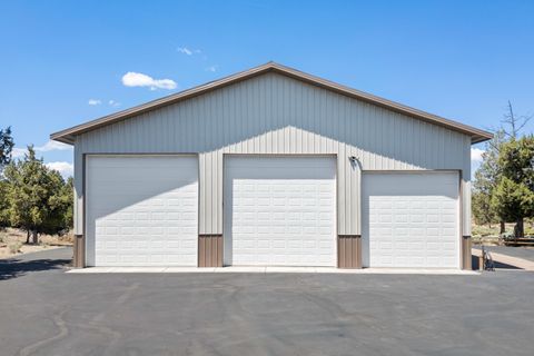 Tiny photo for 64864 Casa Court, Bend, OR 97701 (MLS # 220219475)