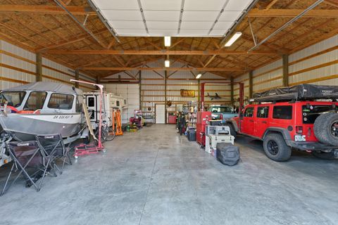 Tiny photo for 64864 Casa Court, Bend, OR 97701 (MLS # 220219475)