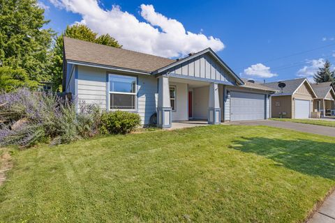 202 NW 25th Street Redmond OR 97756