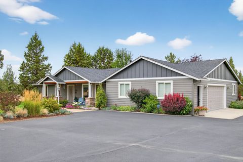 Tiny photo for 4839 S Sioux Loop, Prineville, OR 97754 (MLS # 220219787)