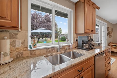 Tiny photo for 4839 S Sioux Loop, Prineville, OR 97754 (MLS # 220219787)