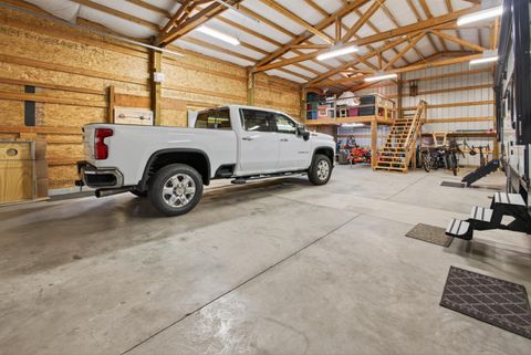 Tiny photo for 4839 S Sioux Loop, Prineville, OR 97754 (MLS # 220219787)
