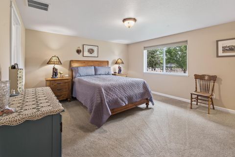 Tiny photo for 4839 S Sioux Loop, Prineville, OR 97754 (MLS # 220219787)