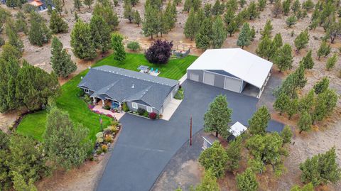Tiny photo for 4839 S Sioux Loop, Prineville, OR 97754 (MLS # 220219787)