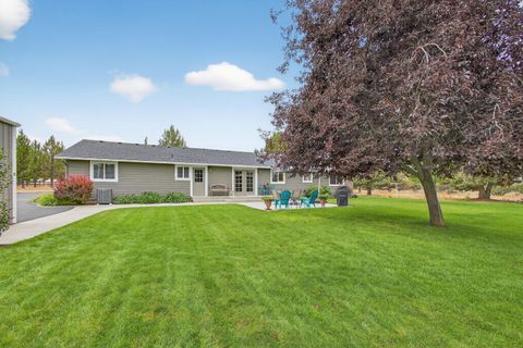 Tiny photo for 4839 S Sioux Loop, Prineville, OR 97754 (MLS # 220219787)