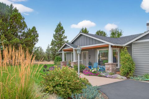 Tiny photo for 4839 S Sioux Loop, Prineville, OR 97754 (MLS # 220219787)
