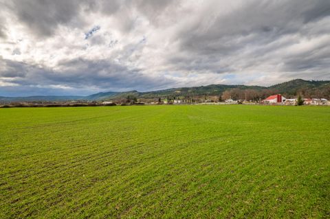 Tiny photo for 0 Lapine Avenue, Central Point, OR 97502 (MLS # 220214328)