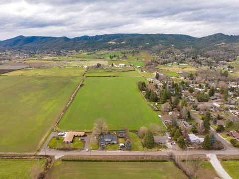 Tiny photo for 0 Lapine Avenue, Central Point, OR 97502 (MLS # 220214328)