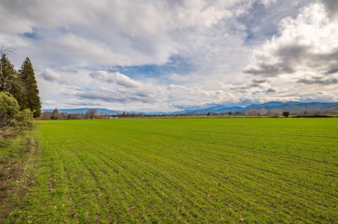 Tiny photo for 0 Lapine Avenue, Central Point, OR 97502 (MLS # 220214328)