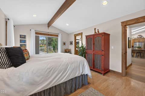 Tiny photo for 19563 Apache Road, Bend, OR 97702 (MLS # 220225403)