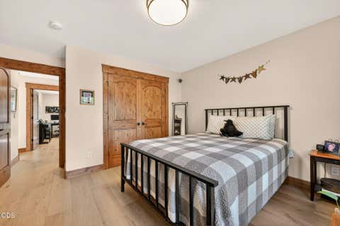Tiny photo for 19563 Apache Road, Bend, OR 97702 (MLS # 220225403)
