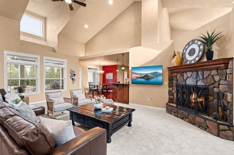 Tiny photo for 2161 Duncan Drive, Medford, OR 97504 (MLS # 220212823)