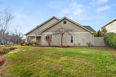 Tiny photo for 2161 Duncan Drive, Medford, OR 97504 (MLS # 220212823)