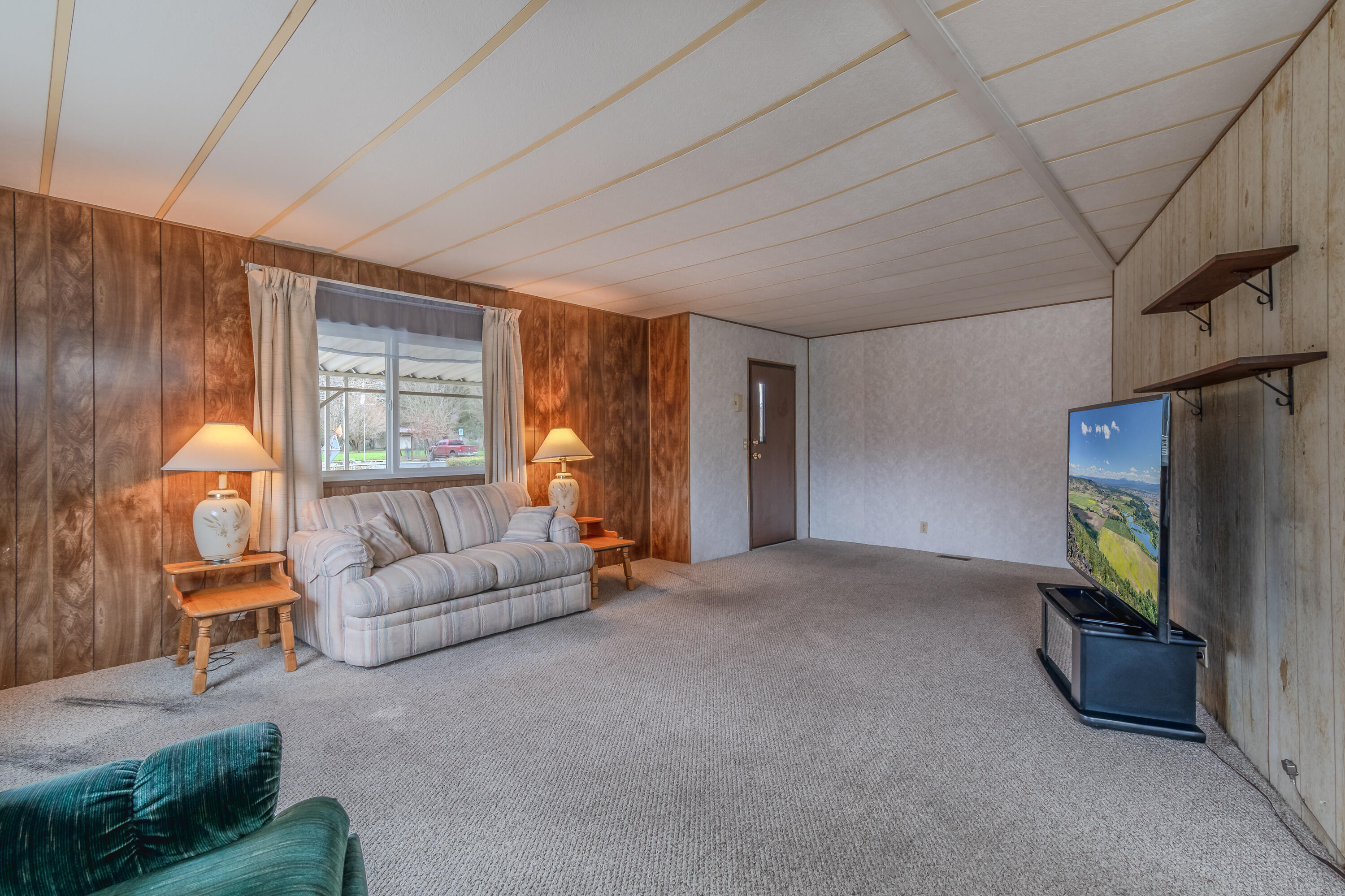 315 W Evans Creek UNIT 22