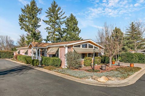 4624 S Pacific Highway UNIT 40 Phoenix OR 97535