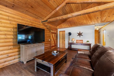 Tiny photo for 1201 Reeves Creek Road, Selma, OR 97538 (MLS # 220220109)