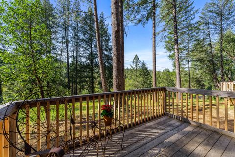 Tiny photo for 1201 Reeves Creek Road, Selma, OR 97538 (MLS # 220220109)
