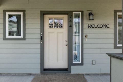 Tiny photo for 744 NE Brookstone Drive, Prineville, OR 97754 (MLS # 220216979)