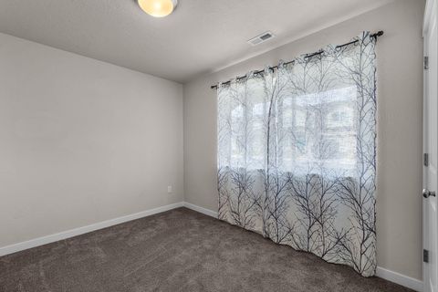 Tiny photo for 744 NE Brookstone Drive, Prineville, OR 97754 (MLS # 220216979)