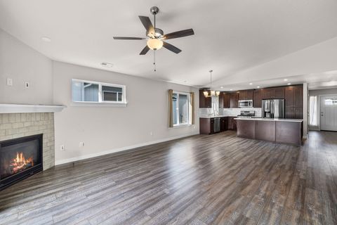 Tiny photo for 744 NE Brookstone Drive, Prineville, OR 97754 (MLS # 220216979)