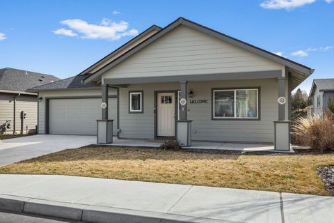 Photo of 744 NE Brookstone Drive, Prineville, OR 97754 (MLS # 220216979)