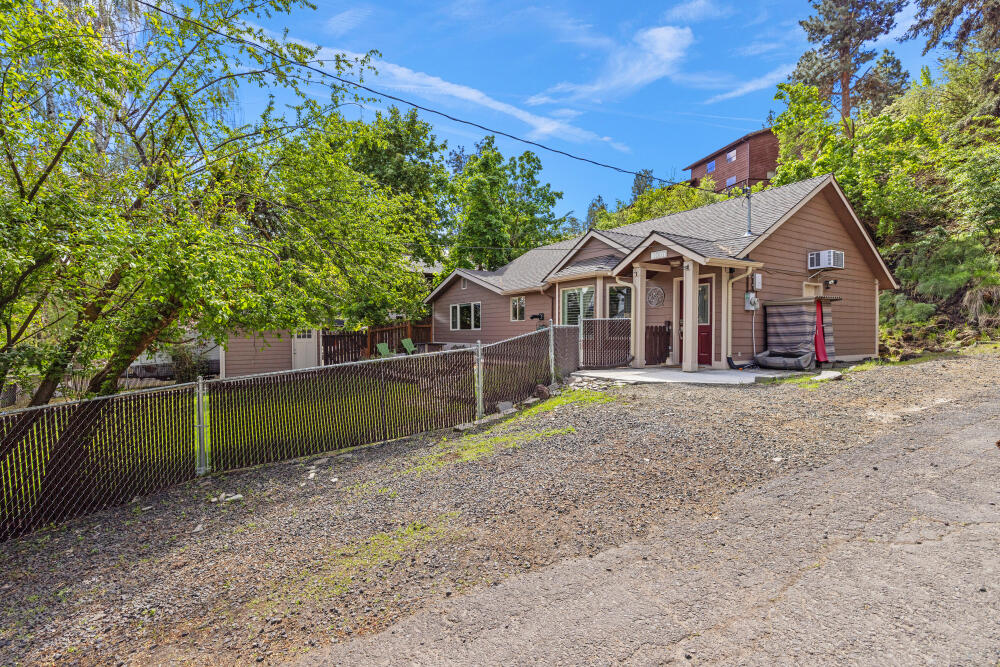 Lake Shore Gardens - Residential