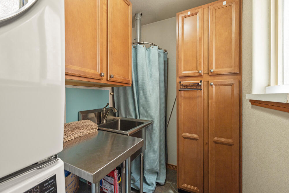 Lake Shore Gardens - Residential