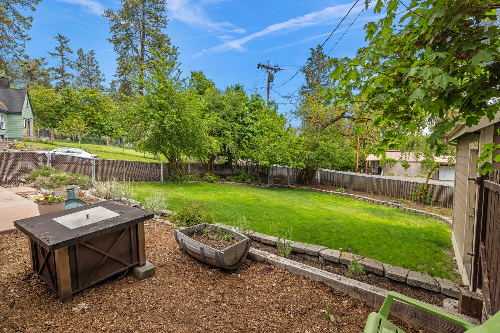 Lake Shore Gardens - Residential