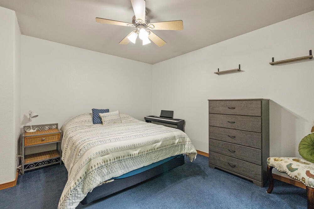 Lake Shore Gardens - Residential