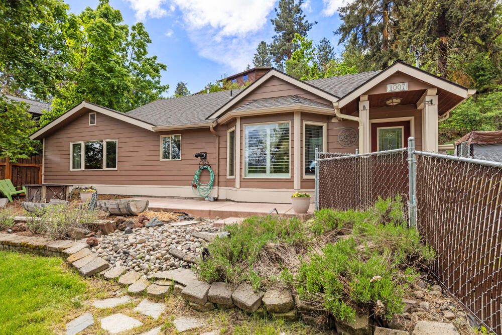 Lake Shore Gardens - Residential