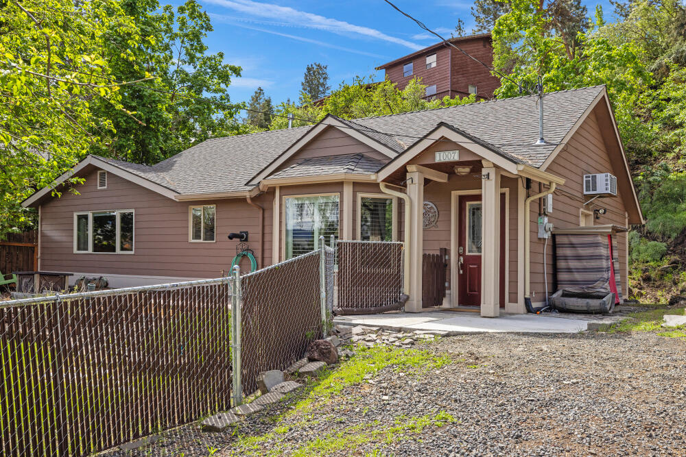 Lake Shore Gardens - Residential