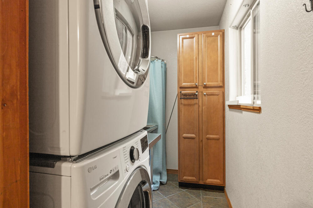 Lake Shore Gardens - Residential