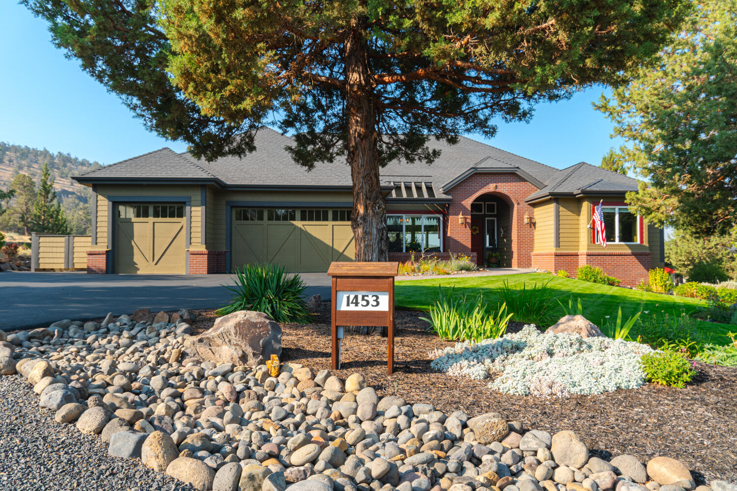 Eagle Crest - Residential