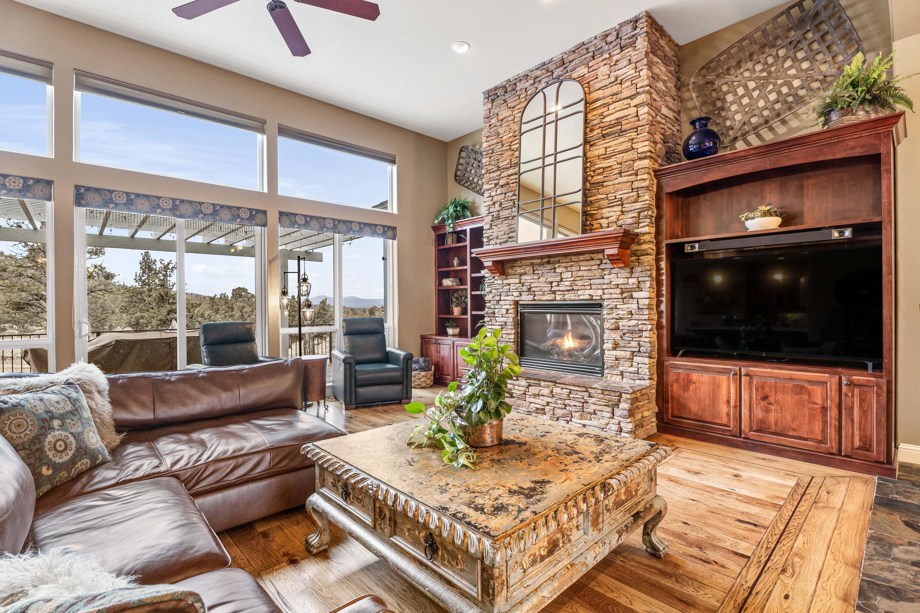 Eagle Crest - Residential