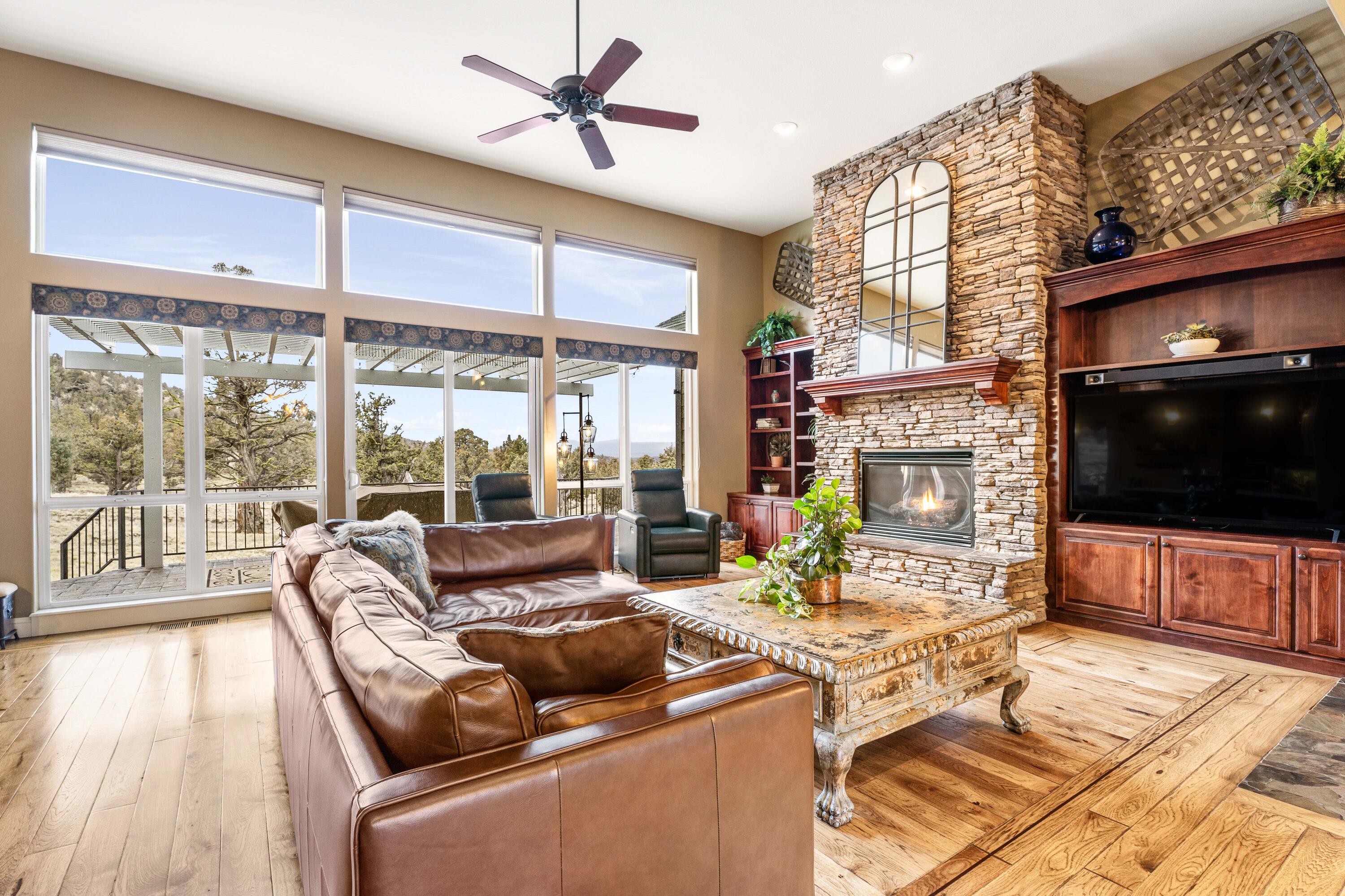 Eagle Crest - Residential