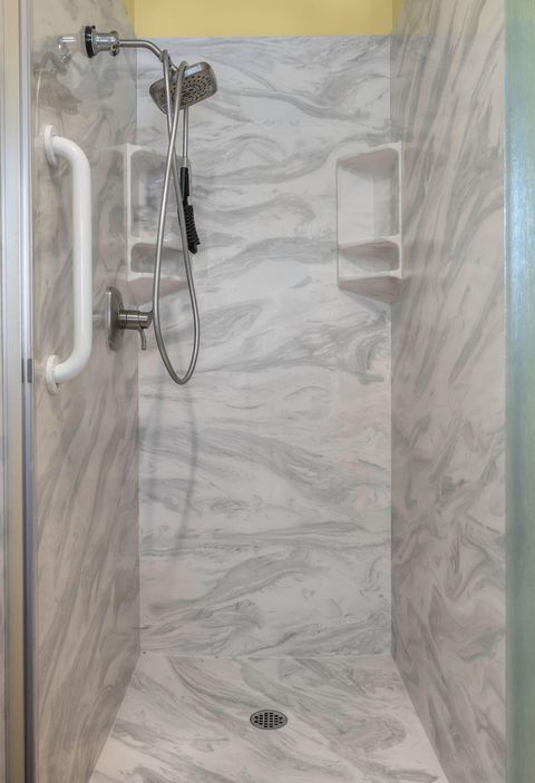 Tiny photo for 2446 SW 35th Drive, Redmond, OR 97756 (MLS # 220211977)