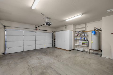 Tiny photo for 2446 SW 35th Drive, Redmond, OR 97756 (MLS # 220211977)