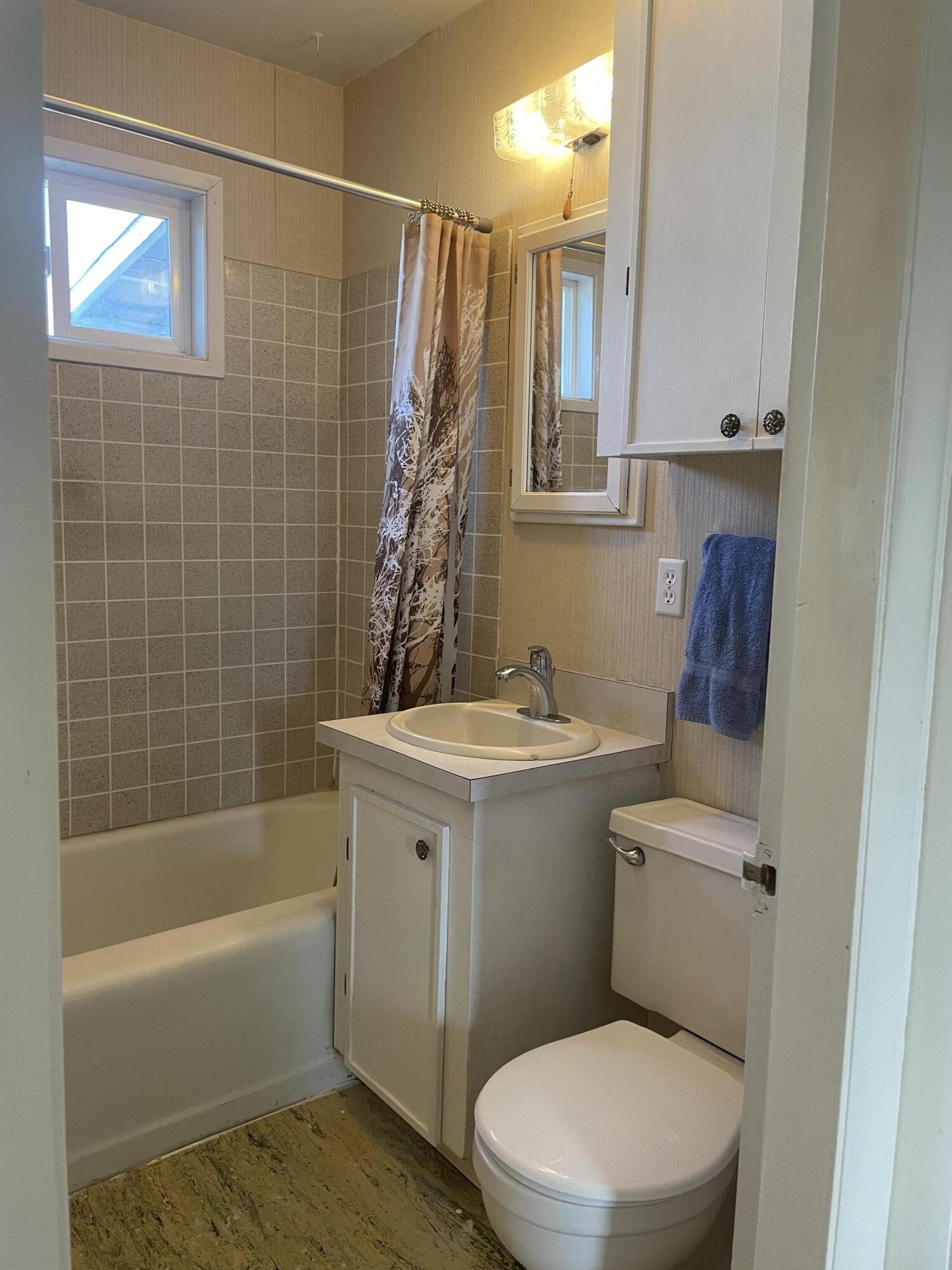 Old Orchard Manor - Residential