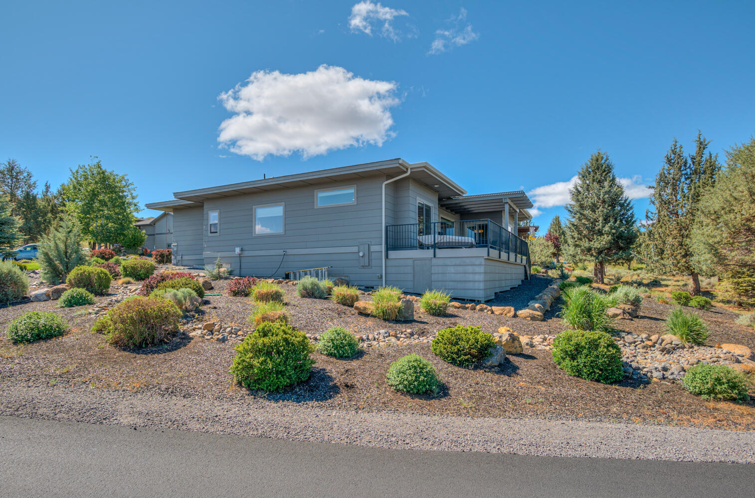 1194 Highland View Loop