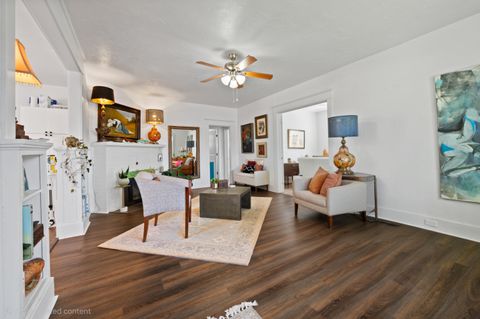 Tiny photo for 714 SW Cascade Avenue, Redmond, OR 97756 (MLS # 220220060)