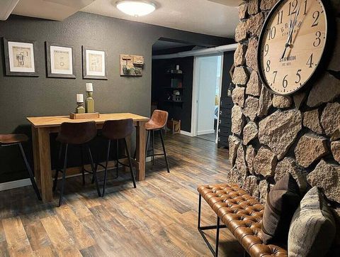 Tiny photo for 714 SW Cascade Avenue, Redmond, OR 97756 (MLS # 220220060)